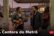 A Cantora do Metrô — Capítulo 4: Um homem para e escuta